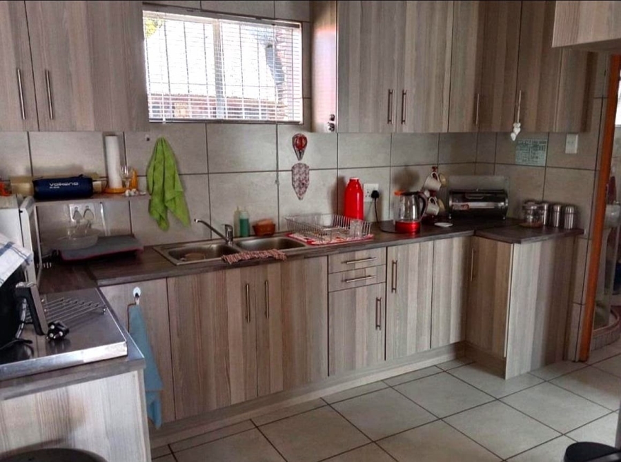 2 Bedroom Property for Sale in Miederpark North West